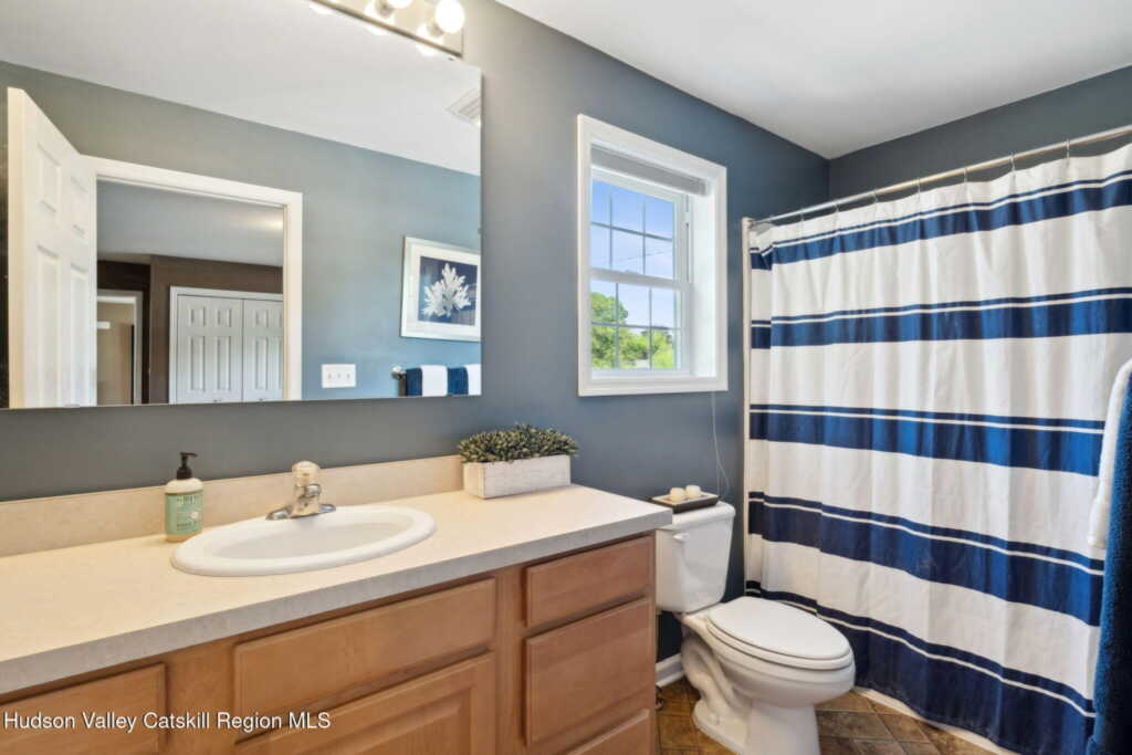 19 Edgewood Drive, Saugerties, NY 12477 - Photo 12 of 29
