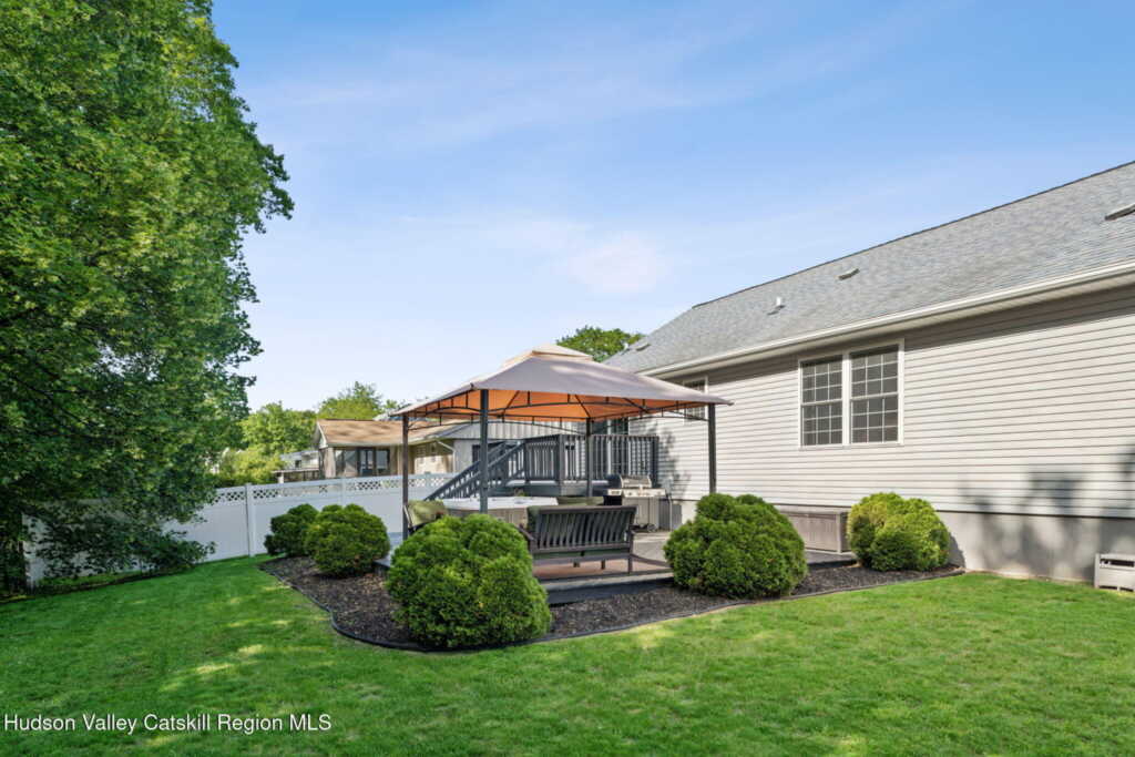 19 Edgewood Drive, Saugerties, NY 12477 - Photo 27 of 29