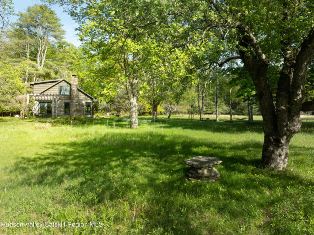 11 Louie Way, Woodstock, NY 12498 - Photo 31 of 39