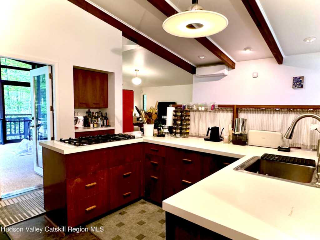 5 Briarwood Lane, Woodstock, NY 12498 - Photo 14 of 23