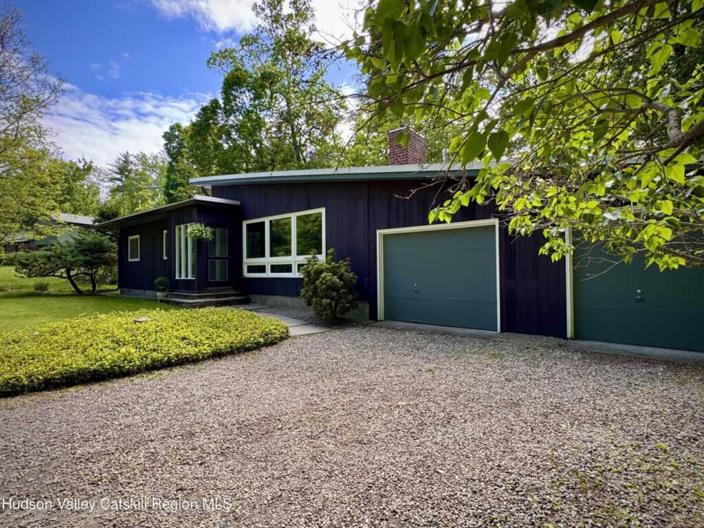 5 Briarwood Lane, Woodstock, NY 12498 - Photo 2 of 23