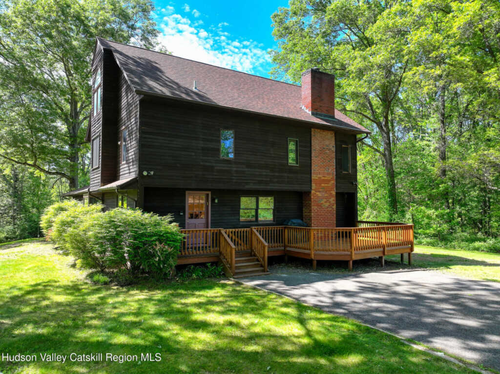 7 Elliotts Lane, New Paltz, NY 12561 - Photo 4 of 41