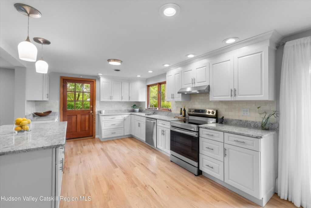 7 Elliotts Lane, New Paltz, NY 12561 - Photo 6 of 41