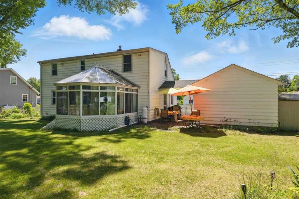 1 Huguenot Road, Rosendale, NY 12486 - Photo 6 of 36
