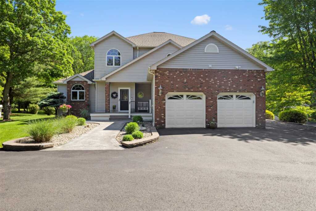 26 Brouck Ferris Boulevard, New Paltz, NY 12561