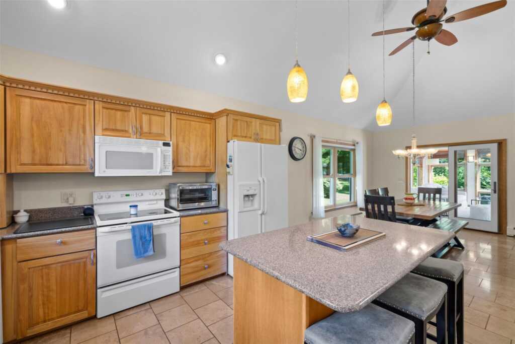 26 Brouck Ferris Boulevard, New Paltz, NY 12561 - Photo 11 of 37