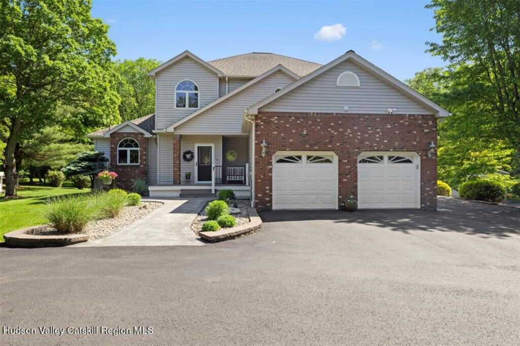 26 Brouck Ferris Boulevard, New Paltz, NY 12561