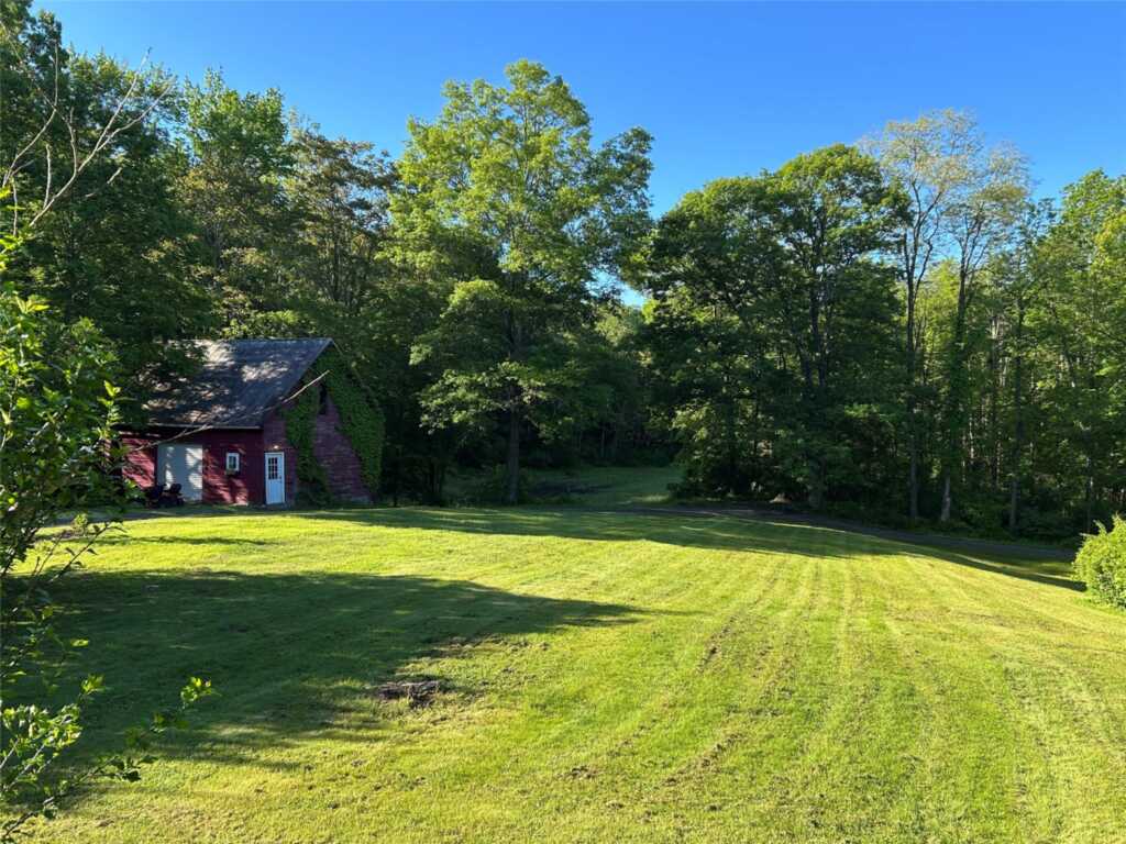325 Metzger Road, Rhinebeck, NY 12572 - Photo 43 of 44