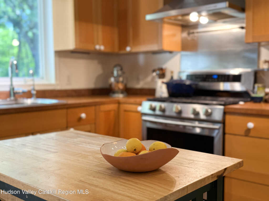 325 Metzger Road, Rhinebeck, NY 12572 - Photo 19 of 43