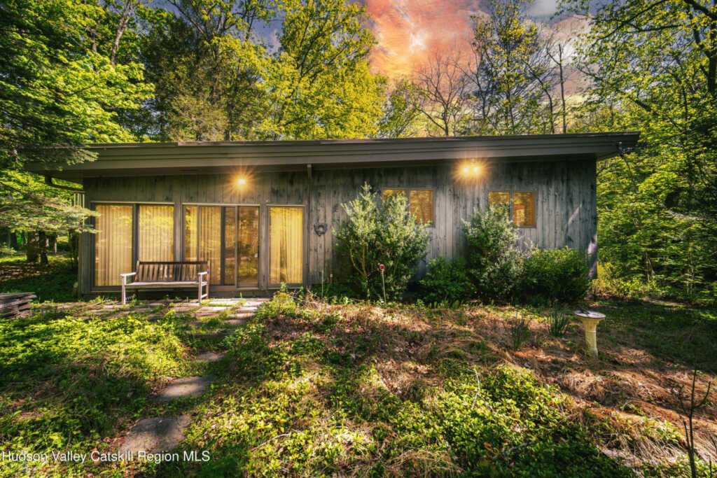 1502 Sawkill Road, Woodstock, NY 12409