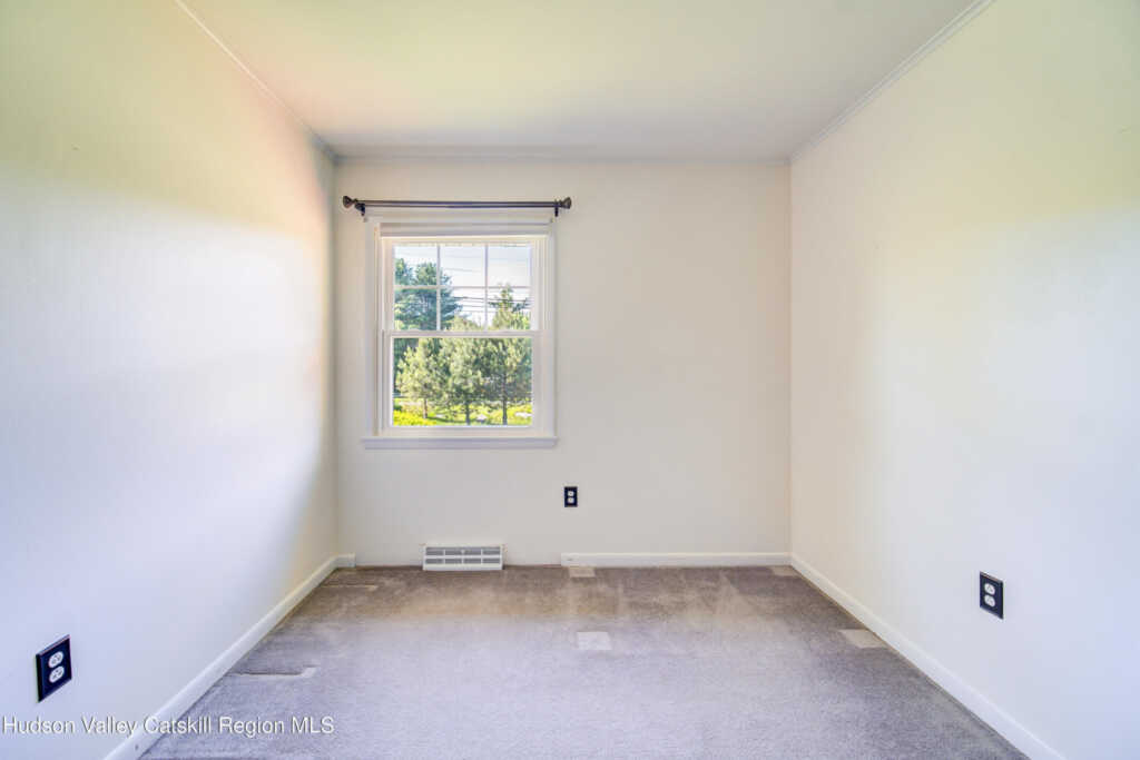 674 Route 308, Rhinebeck, NY 12572 - Photo 26 of 39