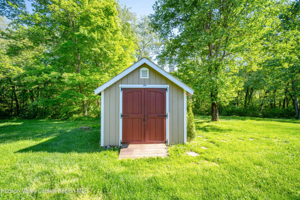 674 Route 308, Rhinebeck, NY 12572 - Photo 37 of 39