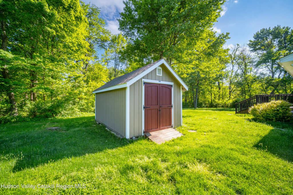 674 Route 308, Rhinebeck, NY 12572 - Photo 38 of 39