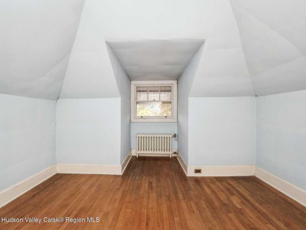 160 Manor Avenue, Kingston, NY 12401 - Photo 25 of 40