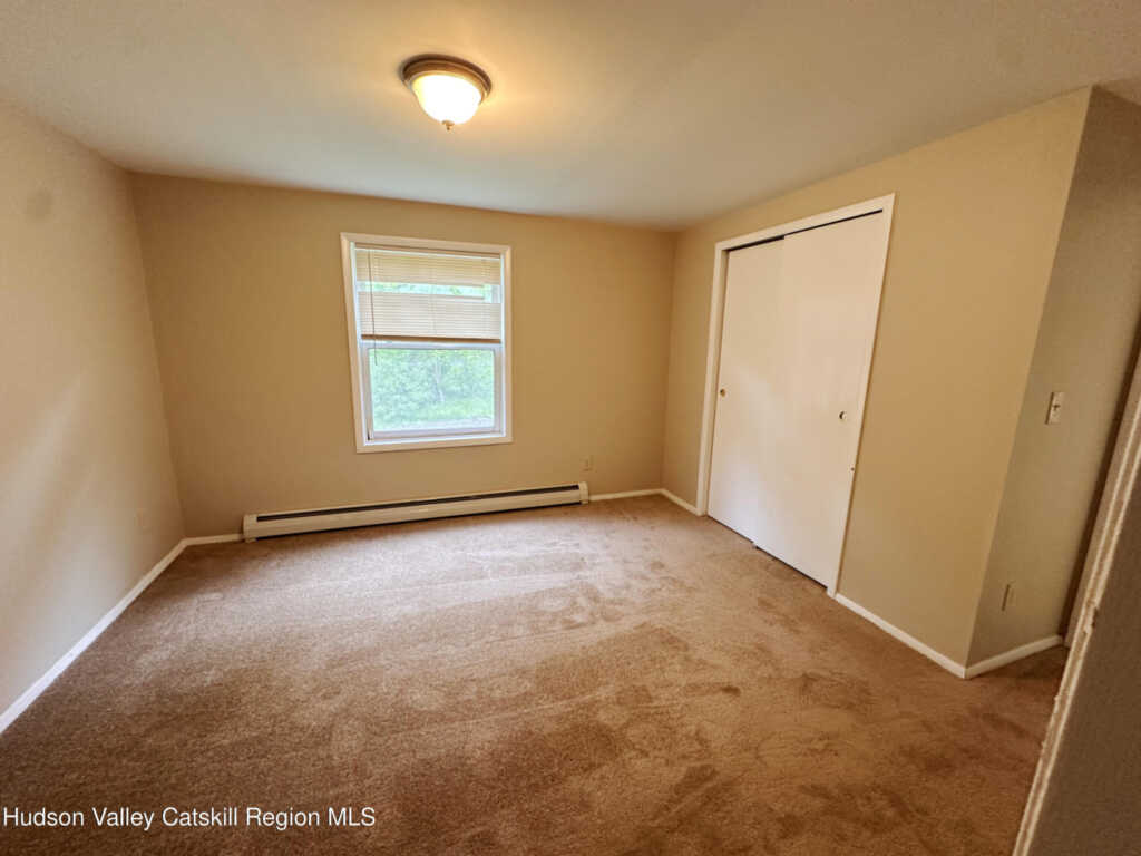 117 Sparling Road, Saugerties, NY 12477 - Photo 4 of 16