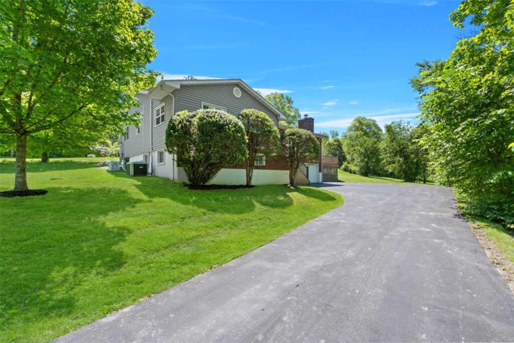 26 Shivertown Road, New Paltz, NY 12561 - Photo 7 of 36