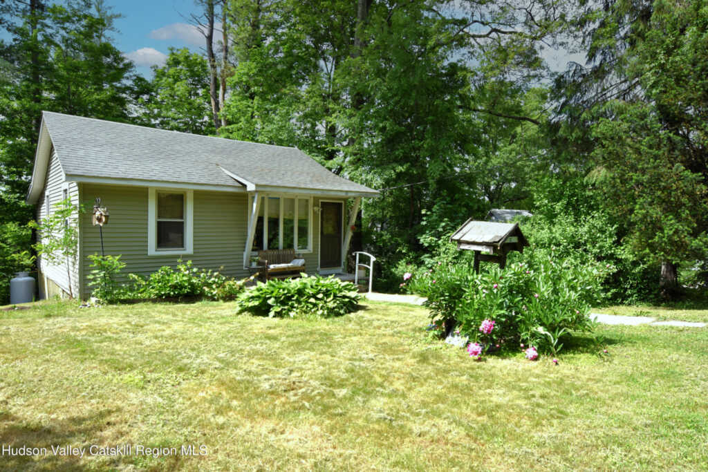 12 Hauns Hill Road, Saugerties, NY 12477 - Photo 4 of 19
