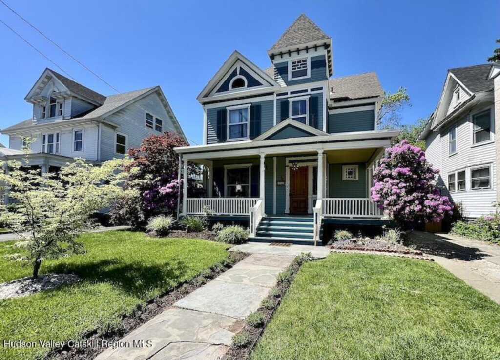 139 Washington Avenue, Kingston, NY 12401