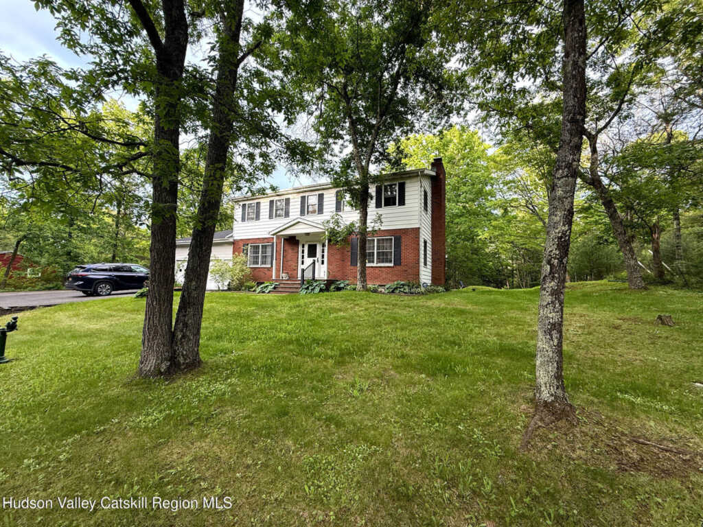 213 Morgan Hill Road, Hurley, NY 12443