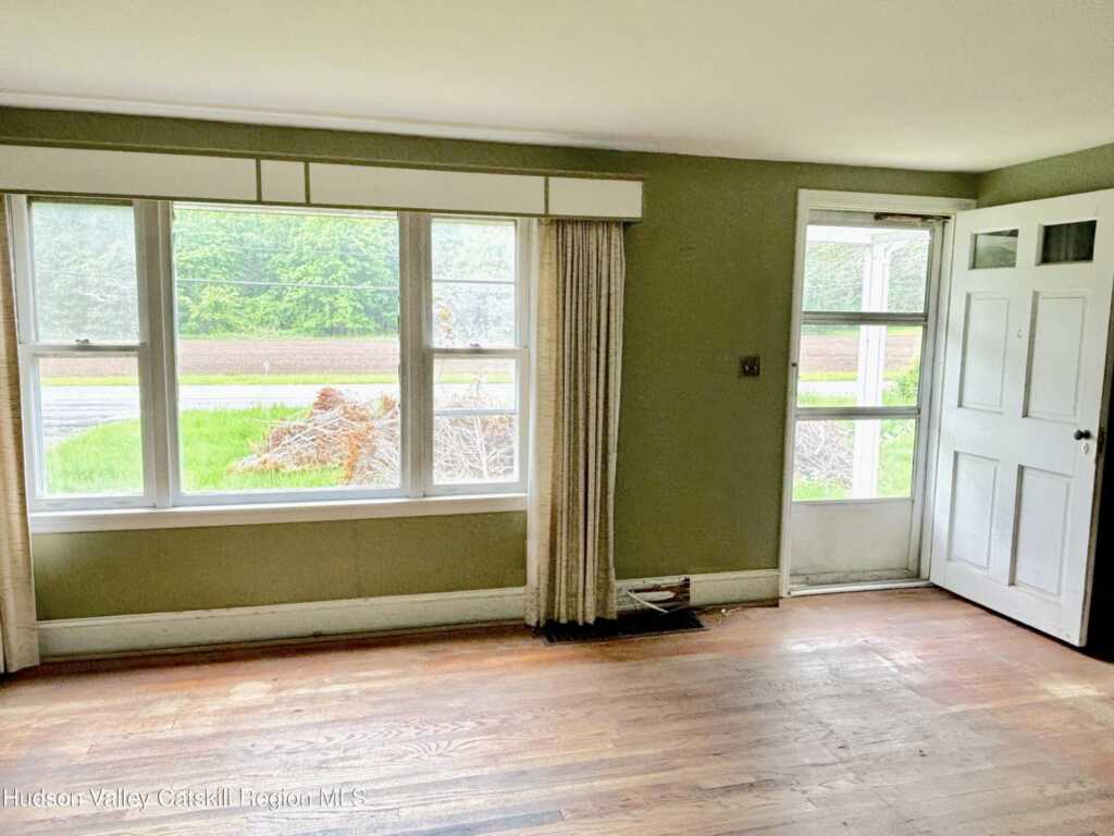 356 Wynkoop Road, Hurley, NY 12443 - Photo 11 of 19