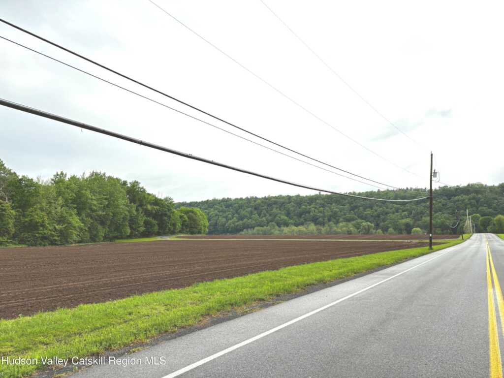 356 Wynkoop Road, Hurley, NY 12443 - Photo 9 of 19