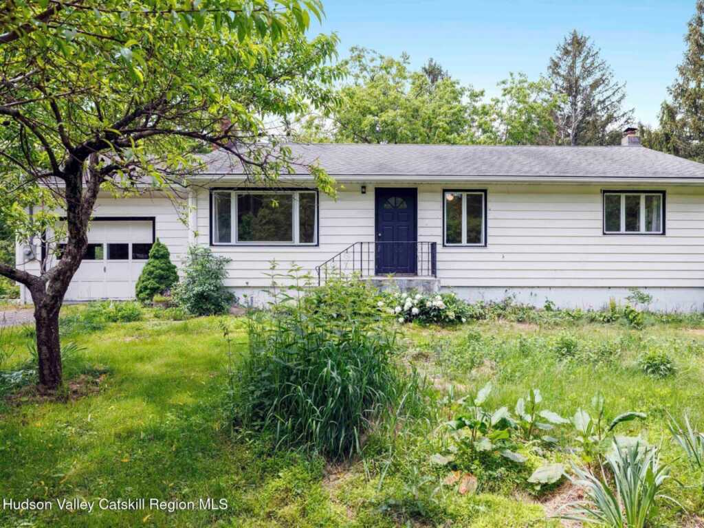 37 Mary's Lane, Stone Ridge, NY 12484
