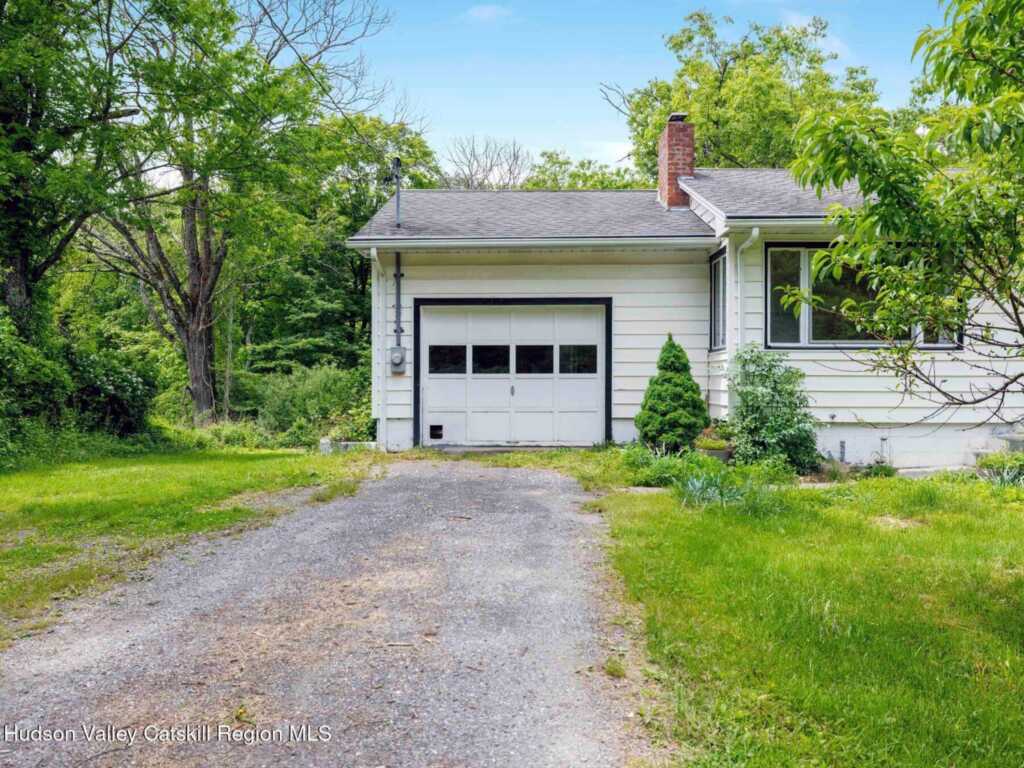 37 Mary's Lane, Stone Ridge, NY 12484 - Photo 4 of 30
