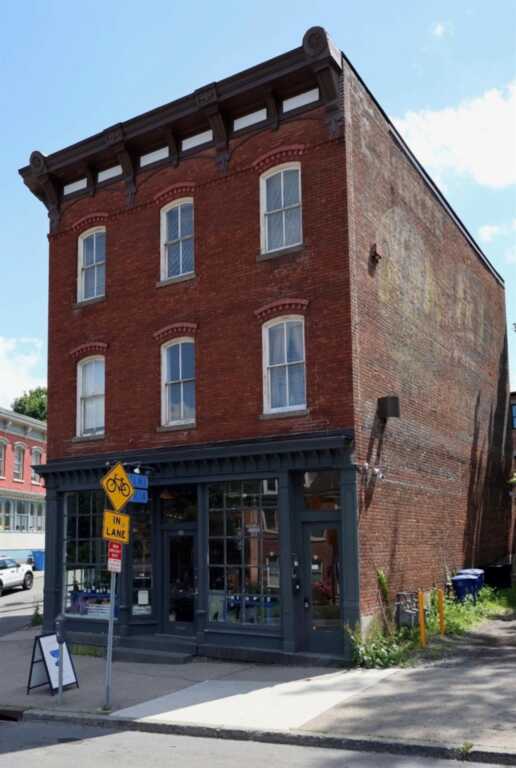 65 Broadway, Kingston, NY 12401