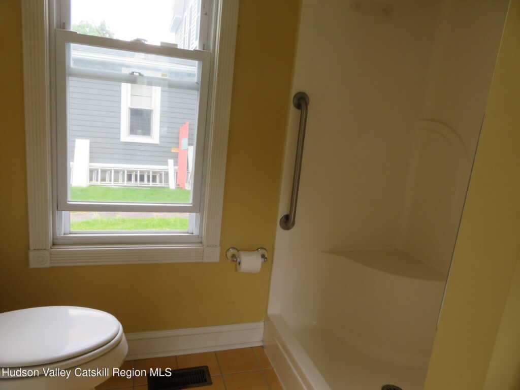 28 Lindsley Avenue, Kingston, NY 12401 - Photo 25 of 50