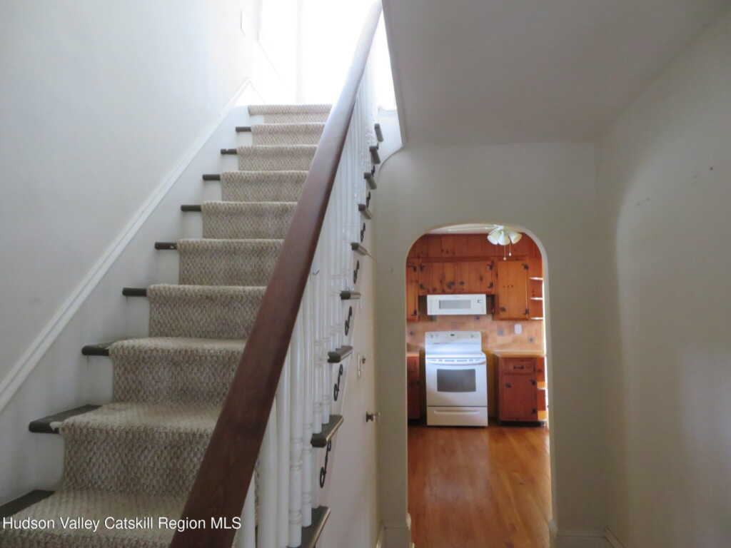 28 Lindsley Avenue, Kingston, NY 12401 - Photo 26 of 50