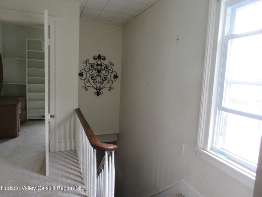 28 Lindsley Avenue, Kingston, NY 12401 - Photo 27 of 50