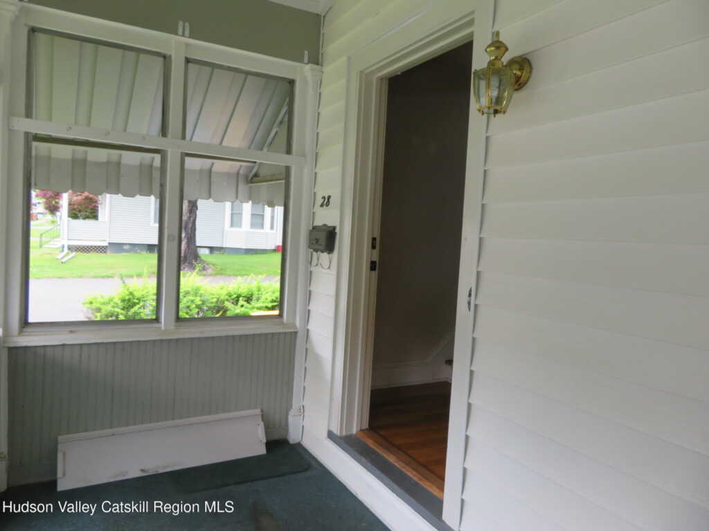 28 Lindsley Avenue, Kingston, NY 12401 - Photo 43 of 50