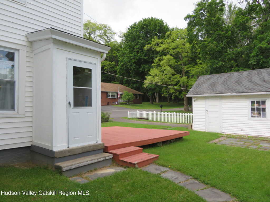 28 Lindsley Avenue, Kingston, NY 12401 - Photo 45 of 50