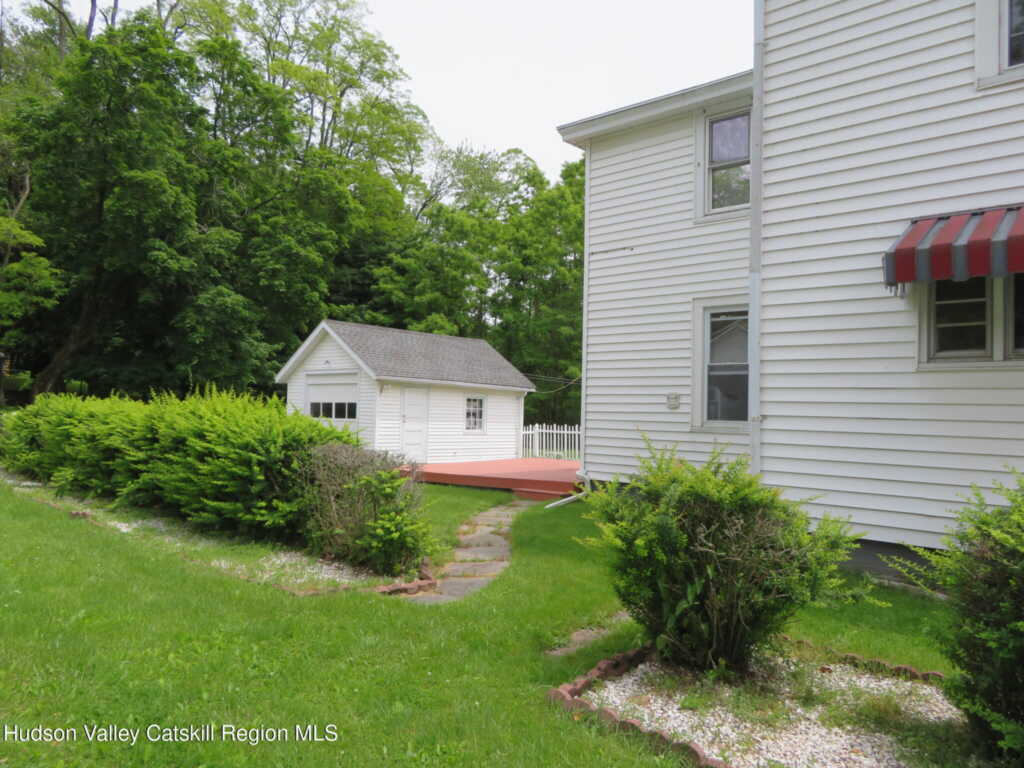 28 Lindsley Avenue, Kingston, NY 12401 - Photo 49 of 50