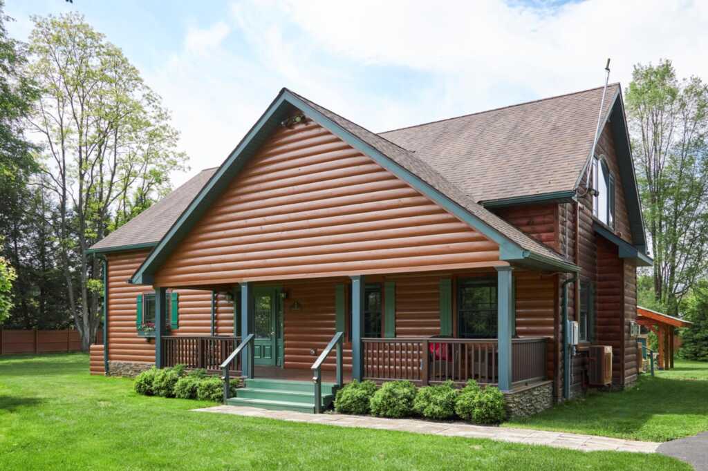 2 Marquette Drive, Rhinebeck, NY 12572