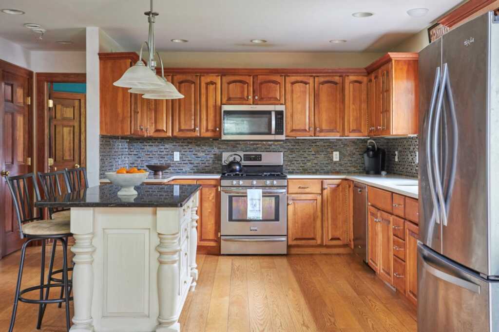 2 Marquette Drive, Rhinebeck, NY 12572 - Photo 8 of 25