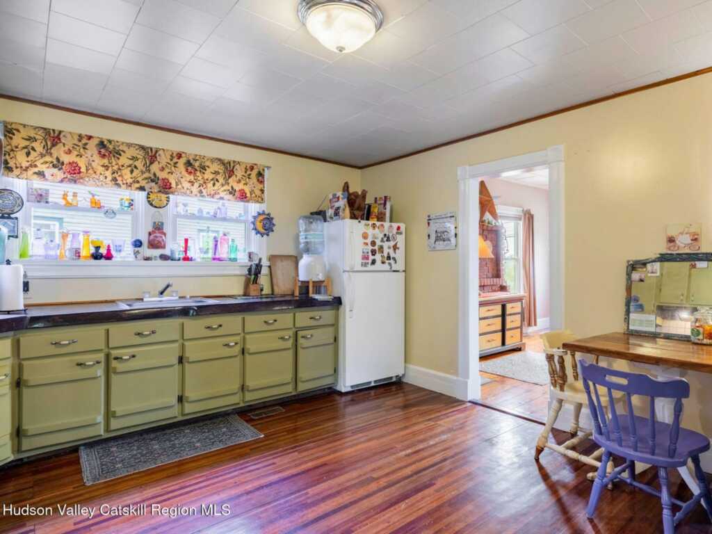 4217 Route 9w, Saugerties, NY 12477 - Photo 16 of 41