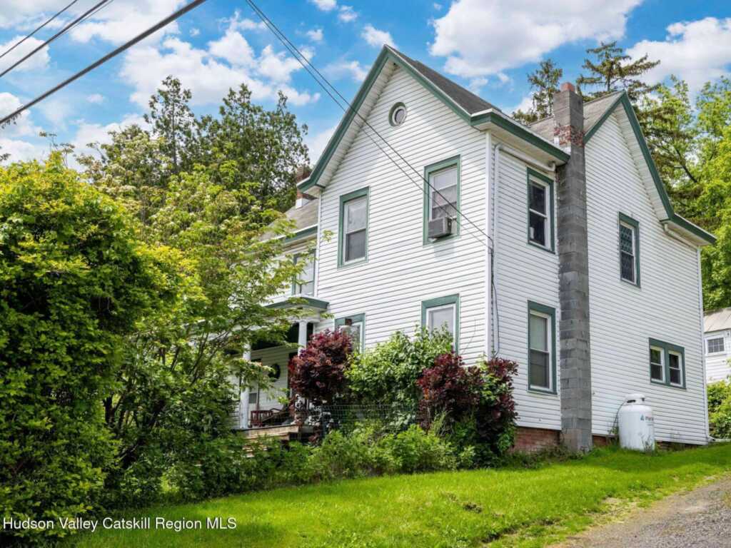 4217 Route 9w, Saugerties, NY 12477 - Photo 5 of 41