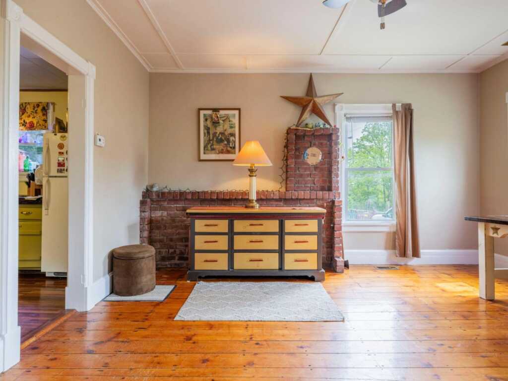 4217 Route 9W, Saugerties, NY 12477 - Photo 22 of 42