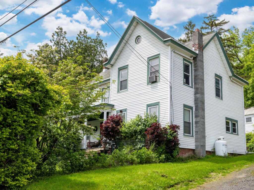 4217 Route 9W, Saugerties, NY 12477 - Photo 5 of 42