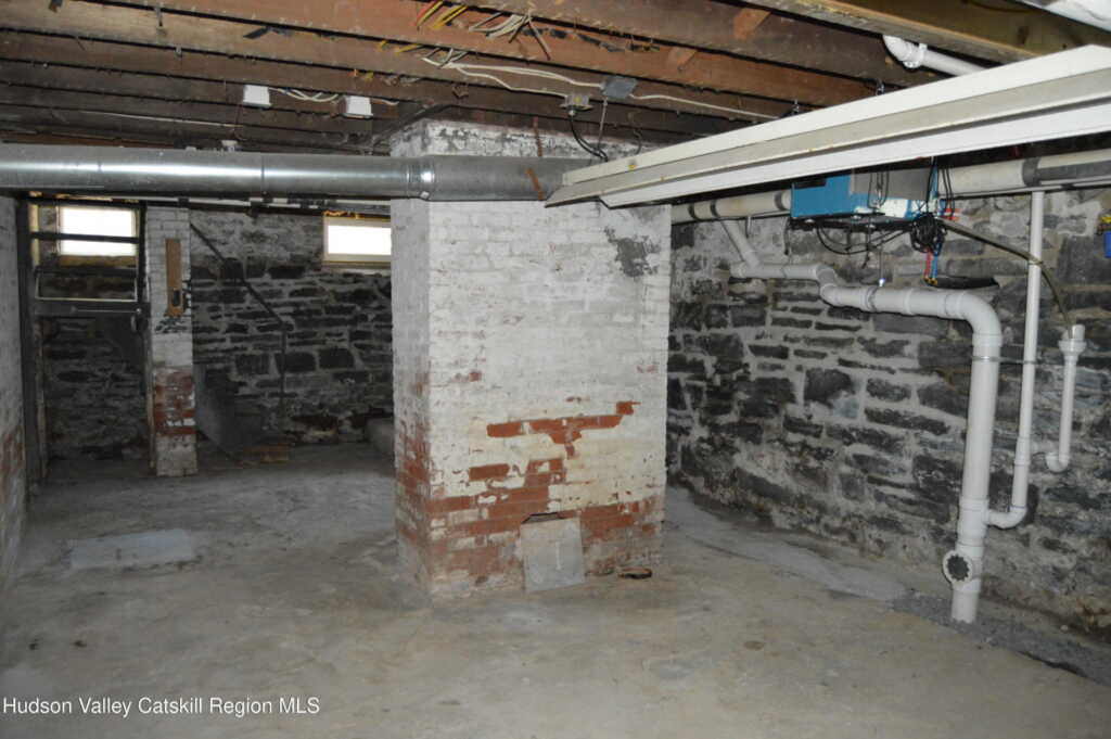 39 Grove, Kingston, NY 12401 - Photo 24 of 24