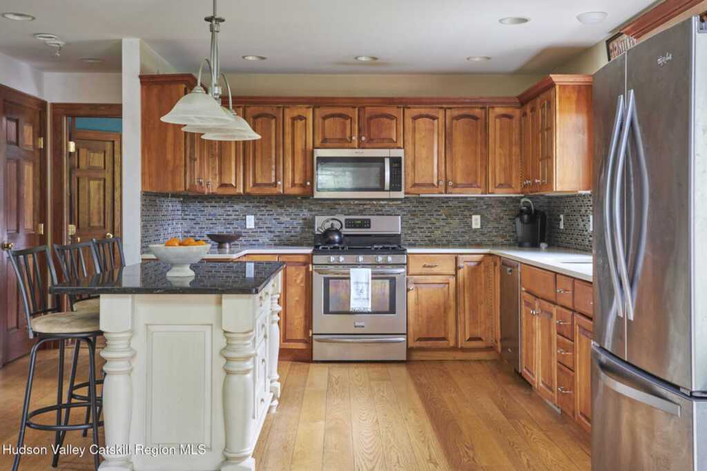 2 Marquet Drive, Rhinebeck, NY 12572 - Photo 8 of 25