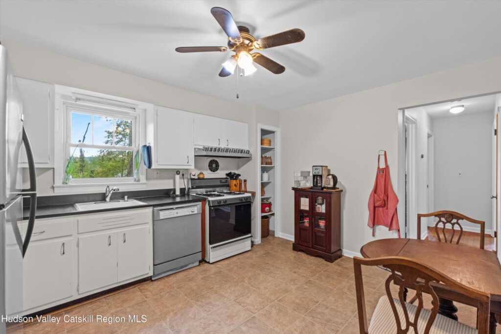 5 Fairview Avenue, New Paltz, NY 12561 - Photo 10 of 50