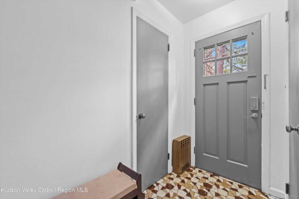 5 Fairview Avenue, New Paltz, NY 12561 - Photo 5 of 50