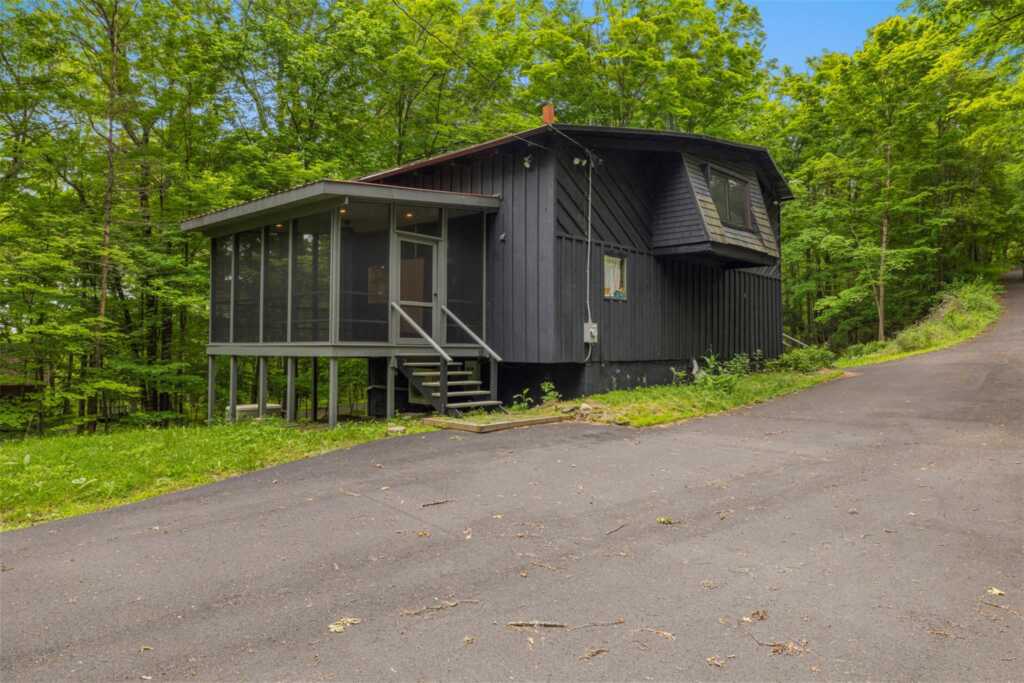 66 Hill Road, Kingston, NY 12401