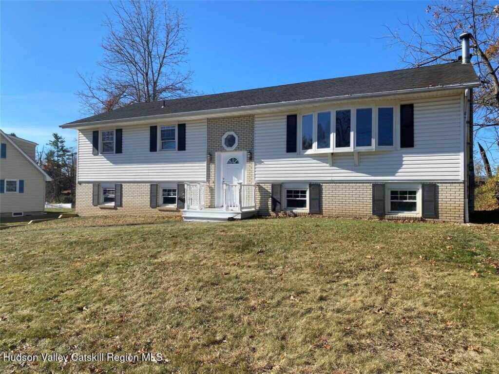 210 East Drive, Hurley, NY 12443
