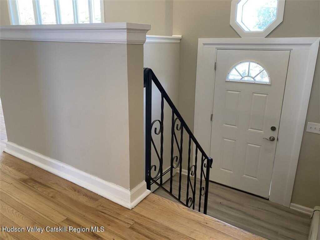 210 East Drive, Hurley, NY 12443 - Photo 2 of 19