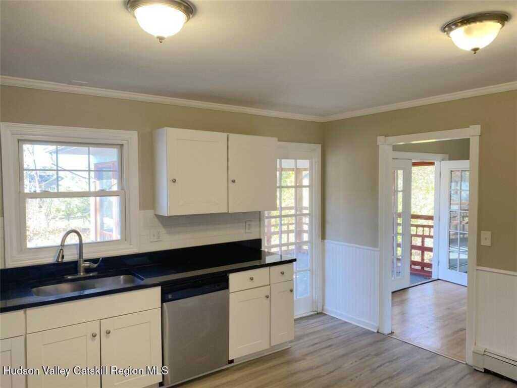 210 East Drive, Hurley, NY 12443 - Photo 4 of 19