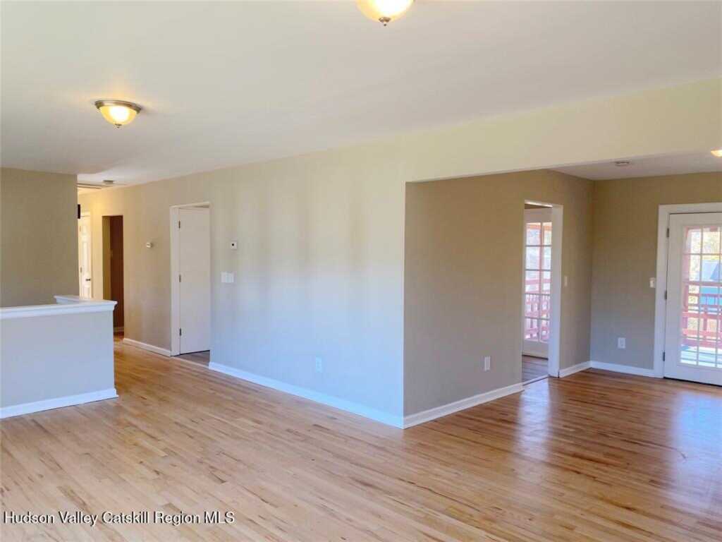 210 East Drive, Hurley, NY 12443 - Photo 7 of 19