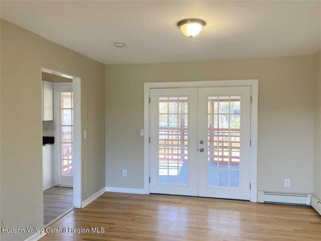 210 East Drive, Hurley, NY 12443 - Photo 8 of 19